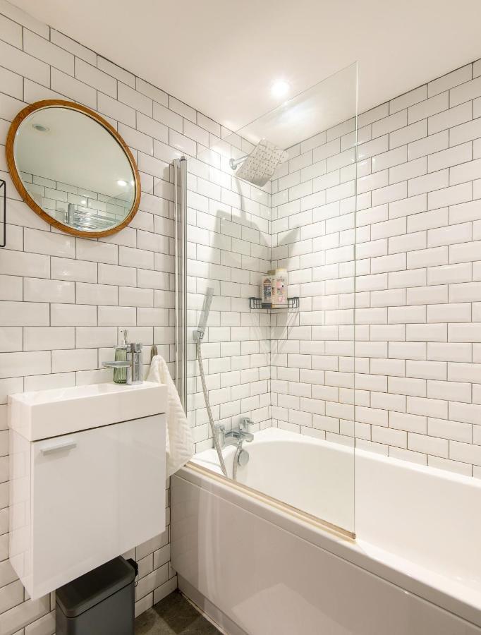 Beautiful, Central, 3 Min Walk From Beach, 2 King Doubles برايتون المظهر الخارجي الصورة